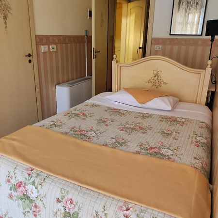 D'Elite Room & Breakfast Феррара Экстерьер фото