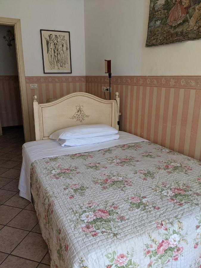 D'Elite Room & Breakfast Феррара Экстерьер фото